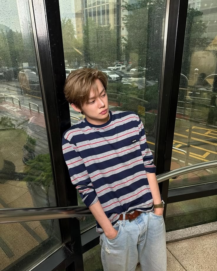 Second photograph of Eloise Stellanore